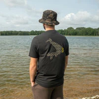 Avid Carp Compound T-Shirts Black